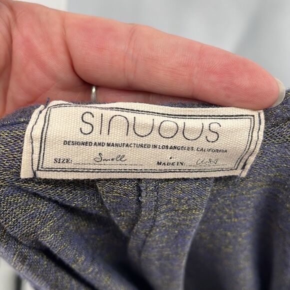 Sinuous blue grey gold long sleeve super soft tunic top shirt small EUC v neck - Picture 6 of 7